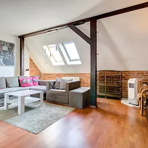 3-city-apartments-attic.sopothotels.com/